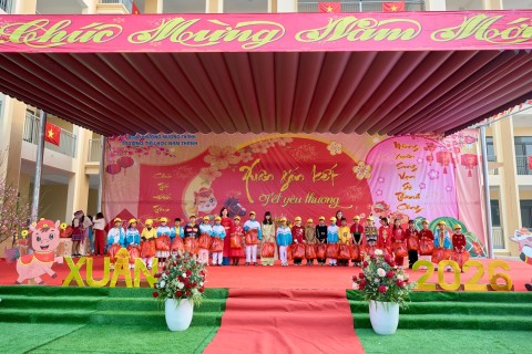 TRƯỜNG TIỂU HỌC NAM THANH LAN TỎA YÊU THƯƠNG QUA CHƯƠNG TRÌNH “XUÂN GẮN KẾT – TẾT YÊU THƯƠNG”