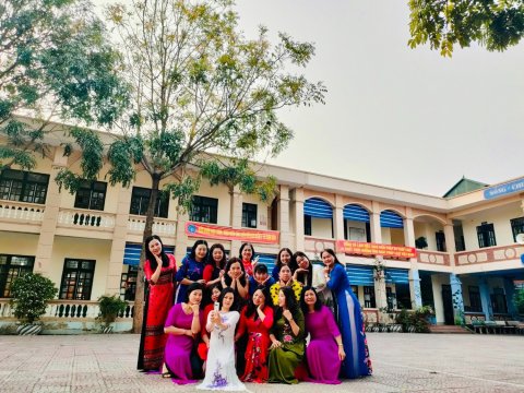 Ảnh Hưởng ứng tuần lễ áo dài – 32