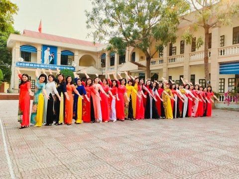 Ảnh Kỉ niệm ngày 8/3 – 28