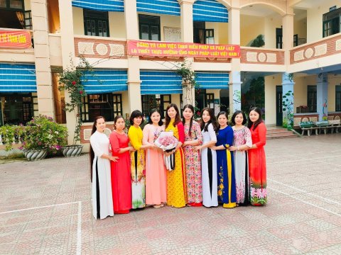 Ảnh Kỉ niệm ngày 8/3 – 29