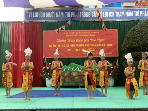 Ảnh Kỉ niệm 40 năm ngày nhà giáo Việt Nam ( 20/11/1982-20/11/2022) – 19