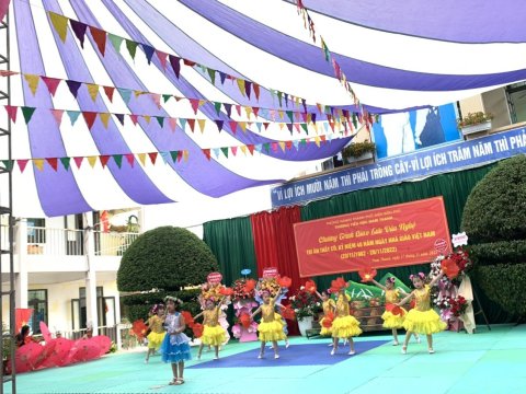 Ảnh Kỉ niệm 40 năm ngày nhà giáo Việt Nam ( 20/11/1982-20/11/2022) – 27