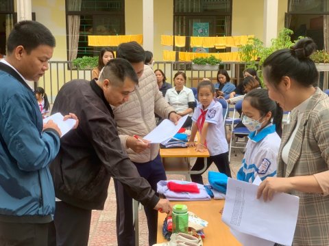 Ảnh EM TỰ PHỤC VỤ BẢN THÂN – 5