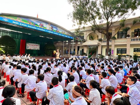 Ảnh Phòng CSGT Thành phố tuyên truyền cho học sinh luật ATGT – 3