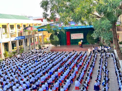Ảnh Phòng CSGT Thành phố tuyên truyền cho học sinh luật ATGT – 14
