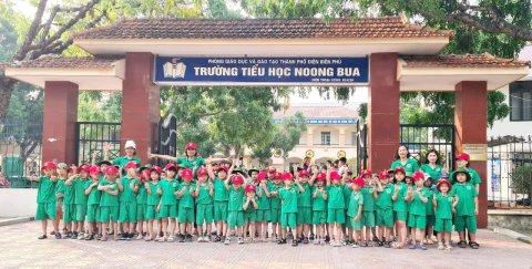 Ảnh TRƯỜNG TIỂU HỌC NOONG BUA HÂN HOAN CHÀO ĐÓN CÁC BÉ HỌC SINH MẪU GIÁO 5-6 TUỔI TRƯỜNG MẦM NON NOONG BUA VÀ TRƯỜNG MẦM NON HOA SEN QUA HOẠT ĐỘNG TRẢI NGHIỆM “SẴN SÀNG CHO HÀNH TRÌNH MỚI” – 3