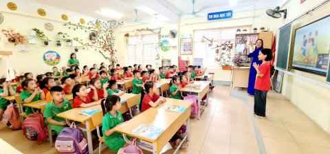 Ảnh TRƯỜNG TIỂU HỌC NOONG BUA HÂN HOAN CHÀO ĐÓN CÁC BÉ HỌC SINH MẪU GIÁO 5-6 TUỔI TRƯỜNG MẦM NON NOONG BUA VÀ TRƯỜNG MẦM NON HOA SEN QUA HOẠT ĐỘNG TRẢI NGHIỆM “SẴN SÀNG CHO HÀNH TRÌNH MỚI” – 7