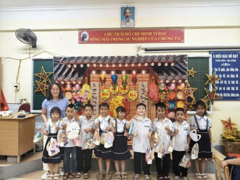 Ảnh TRƯỜNG TIỂU HỌC NOONG BUA TỔ CHỨC VUI TẾT TRUNG THU 2025 CHO HỌC SINH – 18