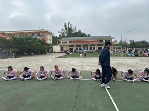 Ảnh TRƯỜNG TIỂU HỌC NOONG BUA TỔ CHỨC THÀNH CÔNG GIẢI BÓNG ĐÁ HỌC SINH LẦN THỨ II, NĂM HỌC 2025 - 2026 – 8