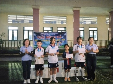 Ảnh TRƯỜNG TIỂU HỌC NOONG BUA TỔ CHỨC THÀNH CÔNG GIẢI BÓNG ĐÁ HỌC SINH LẦN THỨ II, NĂM HỌC 2025 - 2026 – 27